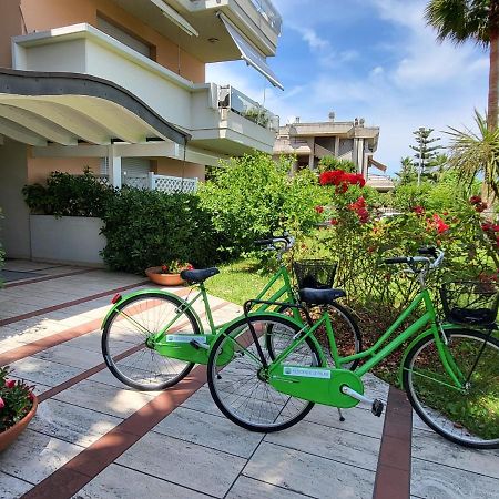 Residence Le Palme Grottammare Exterior photo