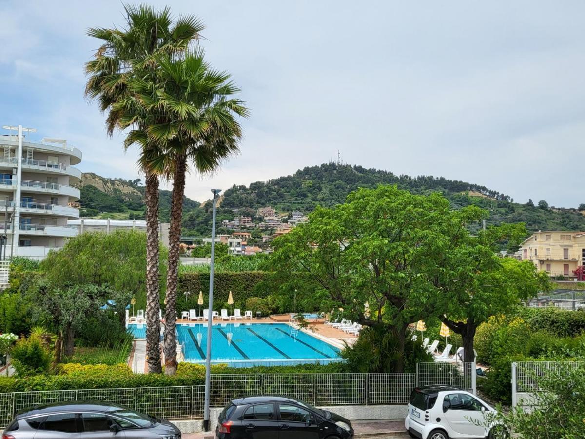 Residence Le Palme Grottammare Exterior photo