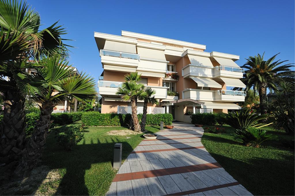 Residence Le Palme Grottammare Exterior photo